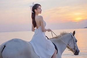 刘奕宁 海边 夕阳 马4k美女壁纸3840×2160 -静鱼客栈